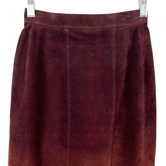 CHANEL Boutique Vintage Burgundy Suede Leather Skirt XS - Picture 2 of 8